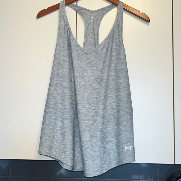 NWT Under Armour Gray Athletic Top - Picture 2 of 10